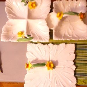 Vintage porcelain flower serving set.... NWT.....